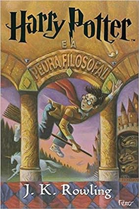 Quer se tornar mais um fã do universo potterhead? Então confira nesse post a ordem correta de leitura da saga, dicas de livros bônus e um convite a entrar conosco nessa jornada. Temos uma série de posts sobre o universo Harry Potter aqui no blog, para você ficar mais informado sobre todo o resto!